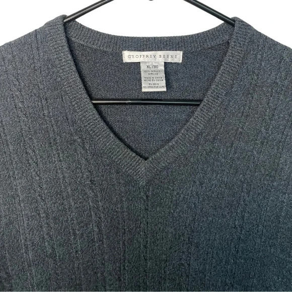 Geoffrey Beene Dark Gray Knit Vest - Men's Size Extra Large - Picture 3 of 5